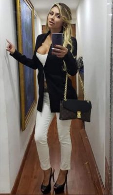 Escort elegante colombaina cdmx