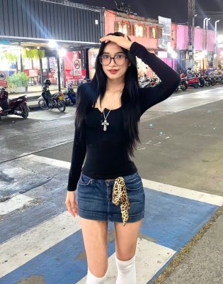 sexoservidora arely disponible