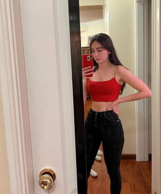 rebeca sensual nalgona