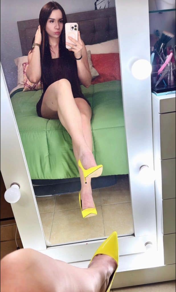 foto en espejo de isabel