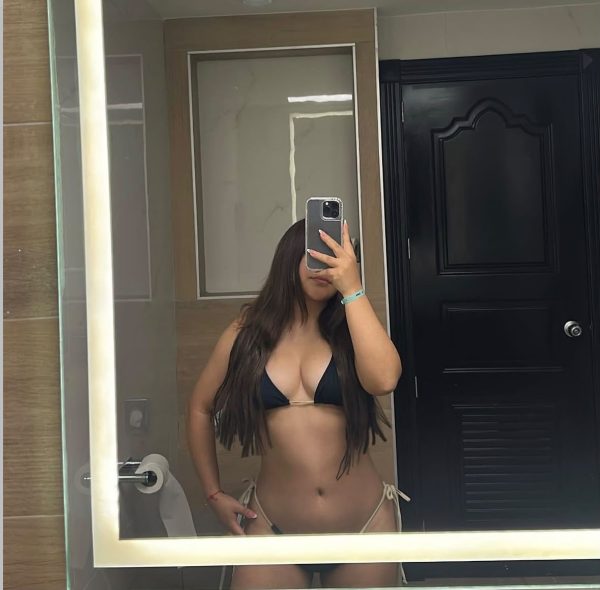 foto de gretel en espejo