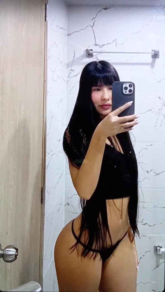 selfie caliente de lulu