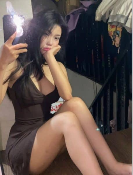 zahori posando sensual