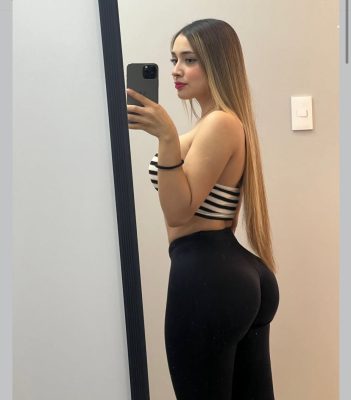 exquisita lola en lenceria