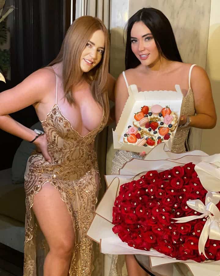 exquisita fabiola posando