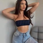 nadia mostrando tetas