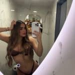 sensual selfie de leilany